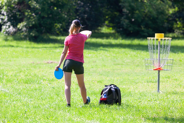 How to Choose the Best Disc Golf Bag or Backpack in 2023