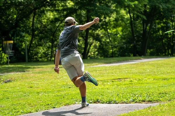 First-Time Flingers: A Guide to Disc Golf Starter Sets for the Beginner